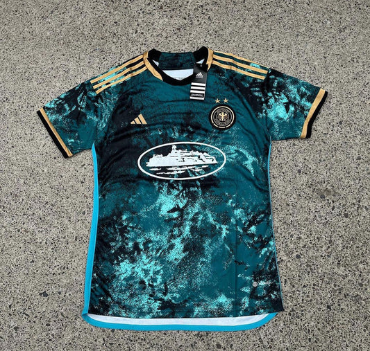Camiseta Edición Especial Alemania x Corteiz