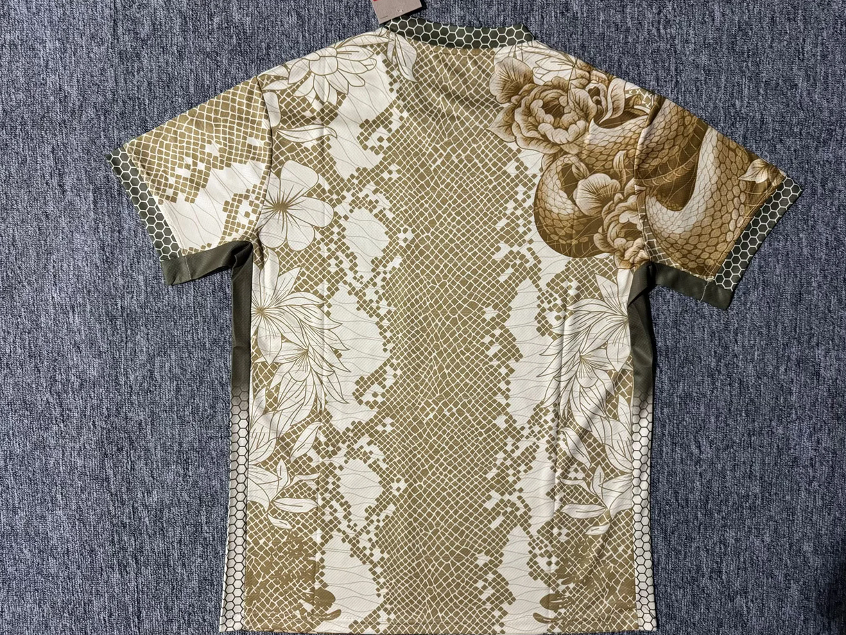 Camiseta Inter de Milán Edición Especial Dorada