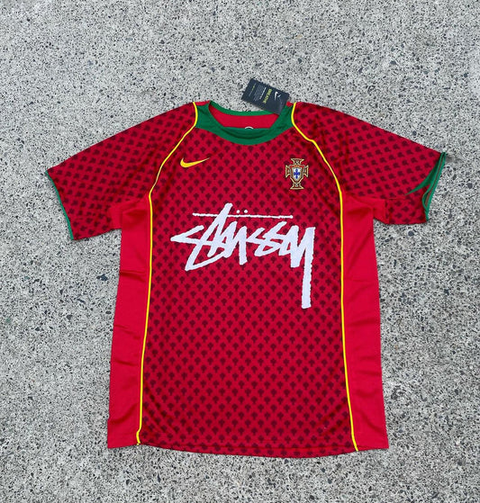 Camiseta Edición Especial Portugal x Stussy